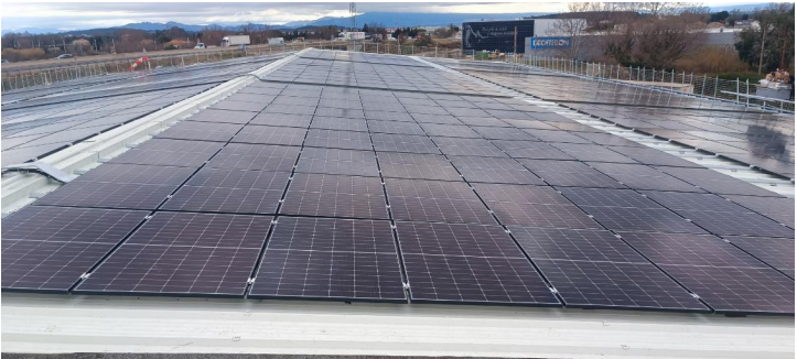Des panneaux photovoltaïques sur les toits de notre agence du Pontet!
